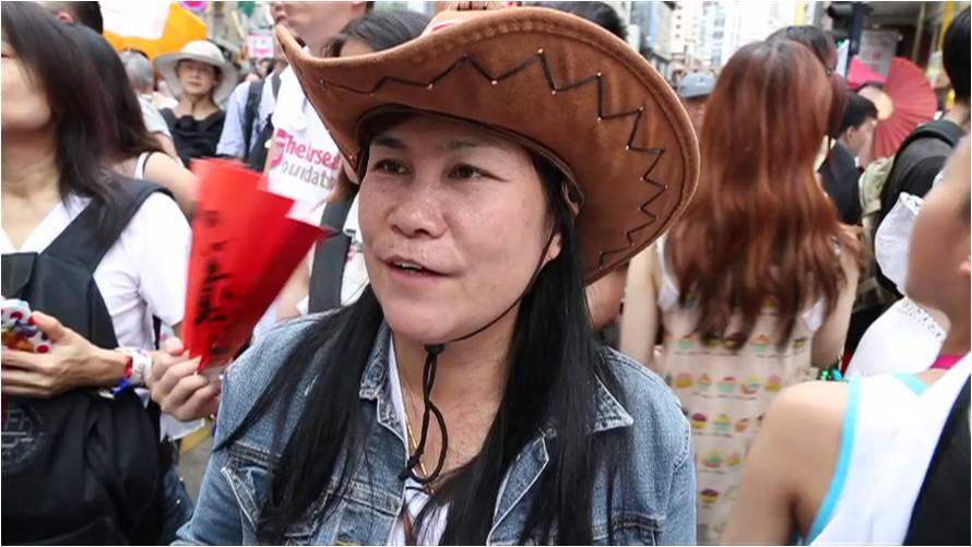 Bungon虽是泰国人，但投入香港生活，参与游行，支持香港人。
