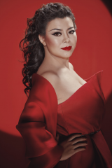 World renowned soprano He Hui 國際著名女高音和慧