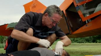 无极飞行第十六集：瓦努阿图 - 救急扶危的医生